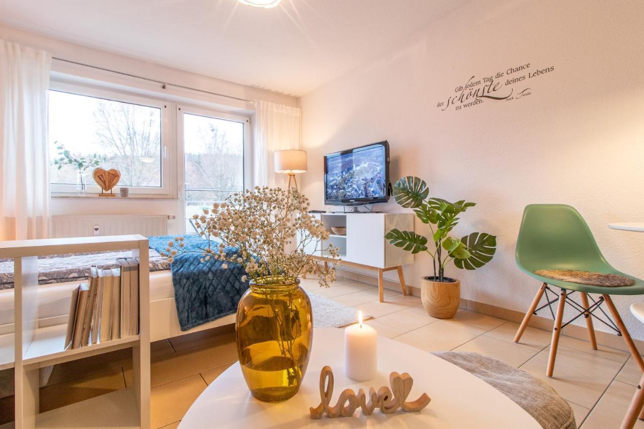 Modernes Apartment Im Gruenen I Balkon I Wlan I Stellplatz Schwarzenberg  Extérieur photo